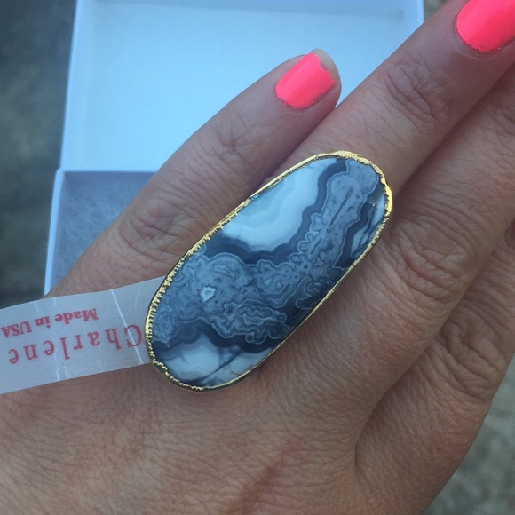 New Charlene K agate ring gold plated adjustable - Picture 2 of 8